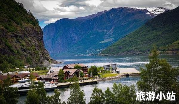 挪威的弗洛市 (Flåm, Norway)