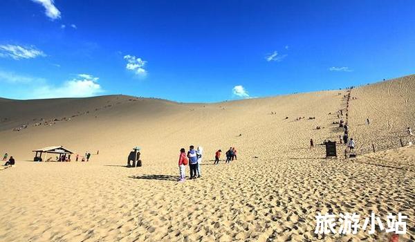 敦煌鸣沙山月牙泉景区介绍（壮美沙漠）