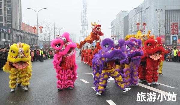 浓郁的民间节日氛围