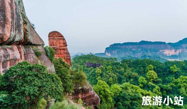 五彩缤纷的丹霞地貌（丹霞山）