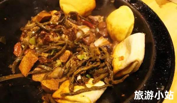 炖菜美食：锅盔大肉