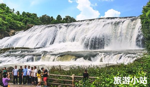 迷雾中的山村——黄果树