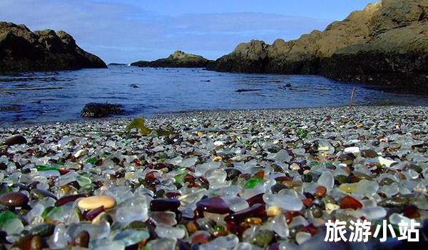 玻璃海滩（Glass Beach）