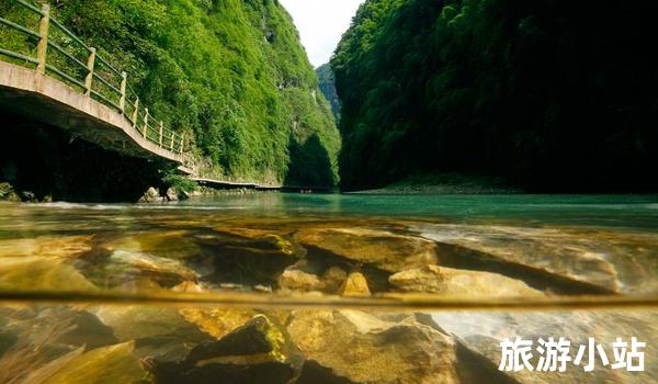 重庆市彭水县阿依河景区，宛如仙境